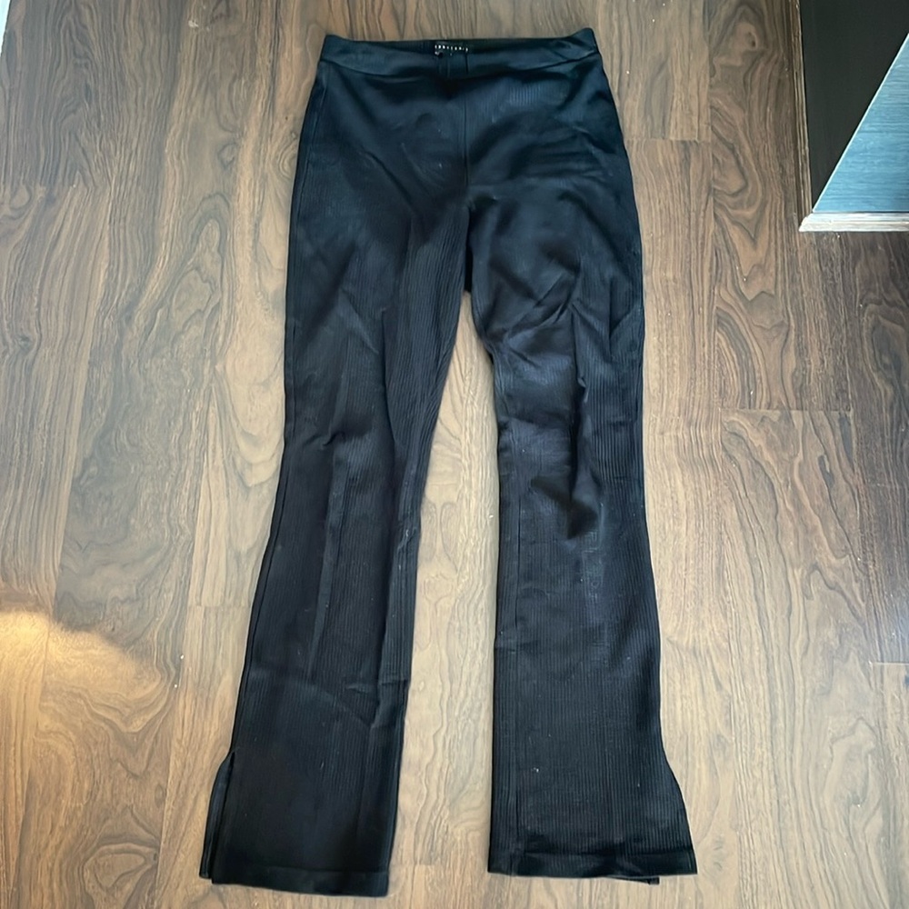 Athleisure pants